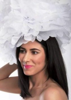 Paksi Éva stylist